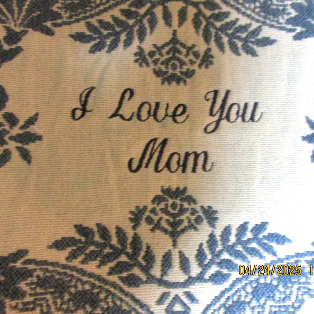 Mothers Day Afghan "I Love You Mom" 48 X 68